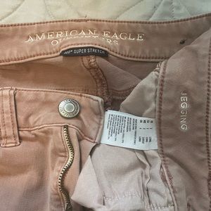 Light Pink American Eagle skinny jegging